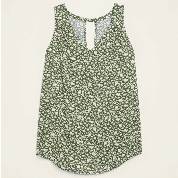 Sleeveless keyhole v- neck top NWT - Picture 1 of 2